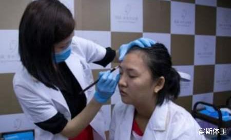 纹眉 为什么不建议女生“纹眉”？纹眉师告诉真相后，庆幸自己没跟风