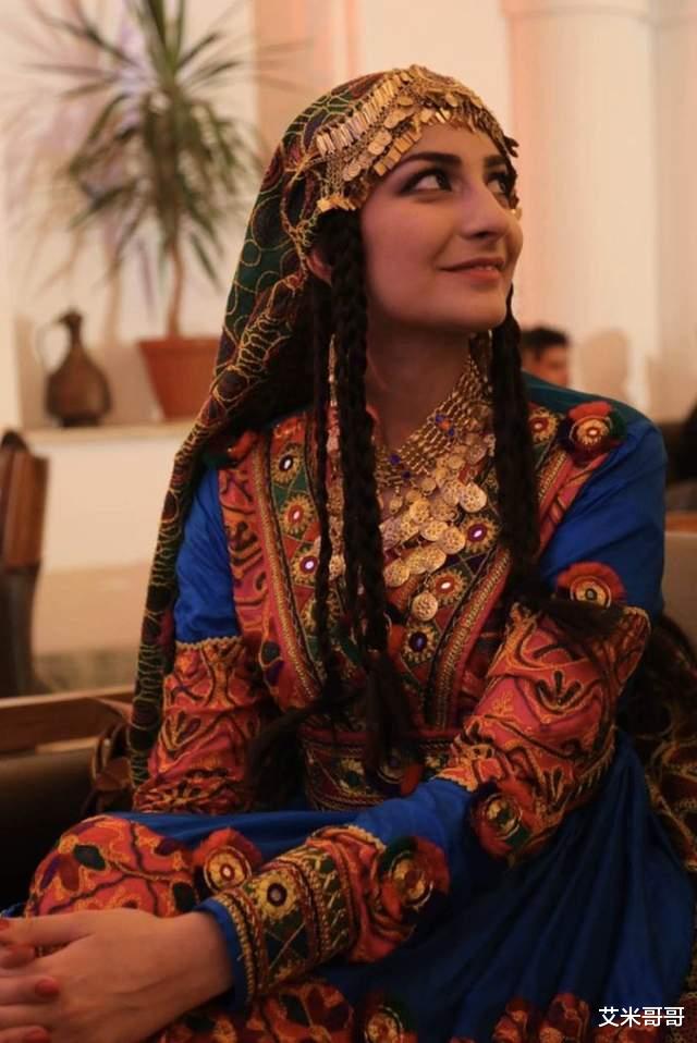 艾米哥哥|阿富汗女性的服饰很美,多姿多彩,不应该只有一个黑色