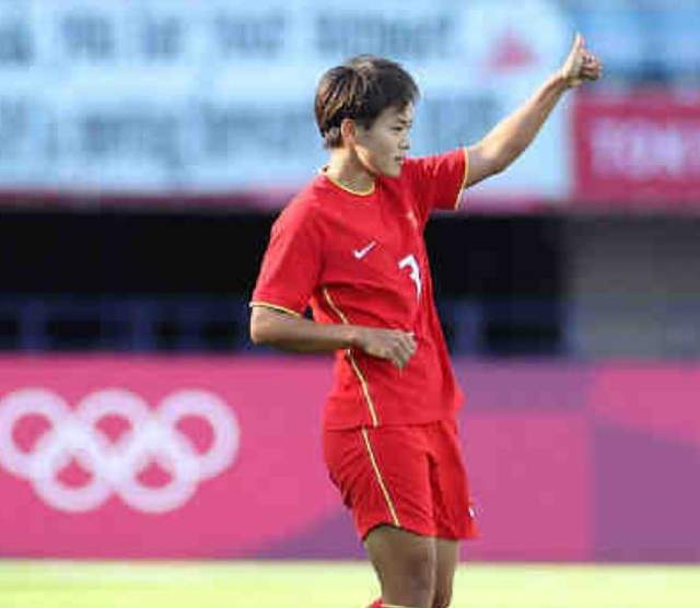 王霜|中国球迷求你去留洋！ESPN评价王霜：这样的天才球员并不多见