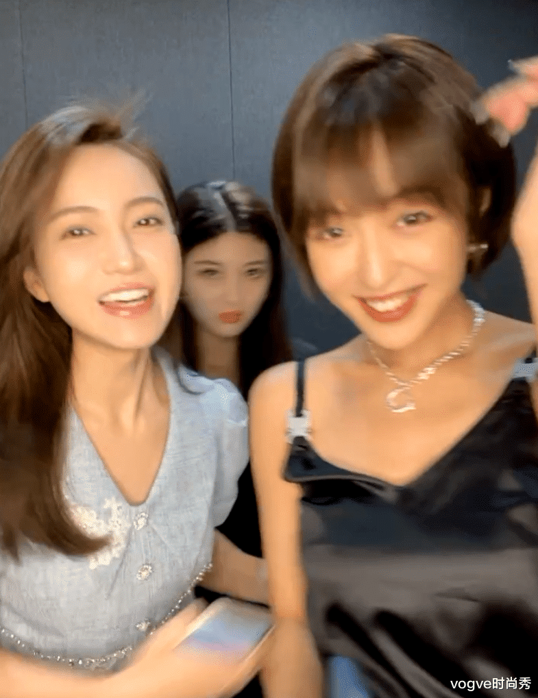 vogve时尚秀|心动的信号4:女嘉宾开直播,导演要求无美颜出镜,颜值太真实了