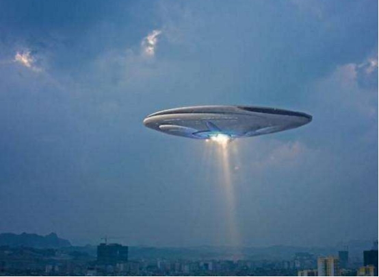 外星人 地球上真的有外星人?一则爆料引发争议,白宫里真的有证据?