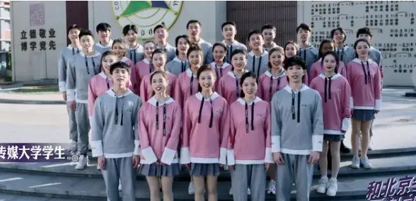 冬奥会|“最美领诵员”冯琳：亮相冬奥会宣传片C位，成复旦大学研究生