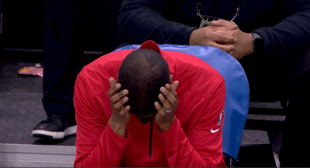 詹姆斯·哈登|13連敗！火箭用這種方式致敬哈登......