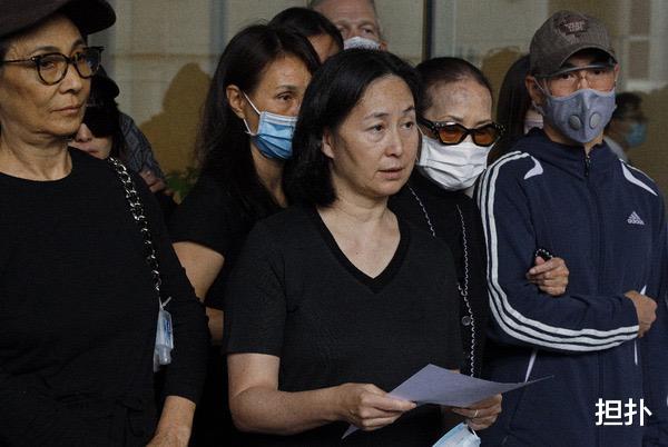 何超琼 去年亏掉了20亿，今年一季度再亏6.5亿，何超琼接班人之位不好坐