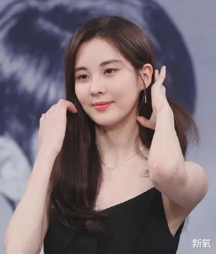 金正贤|男演员伪装抑郁症、立恐女人设，只因和女友的恋爱游戏？