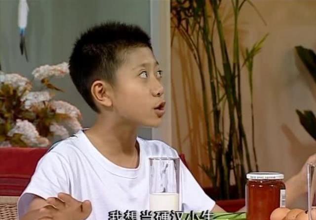 张一山|29岁张一山父亲近照曝光，“隐藏”了15年，原来是大家熟悉的他