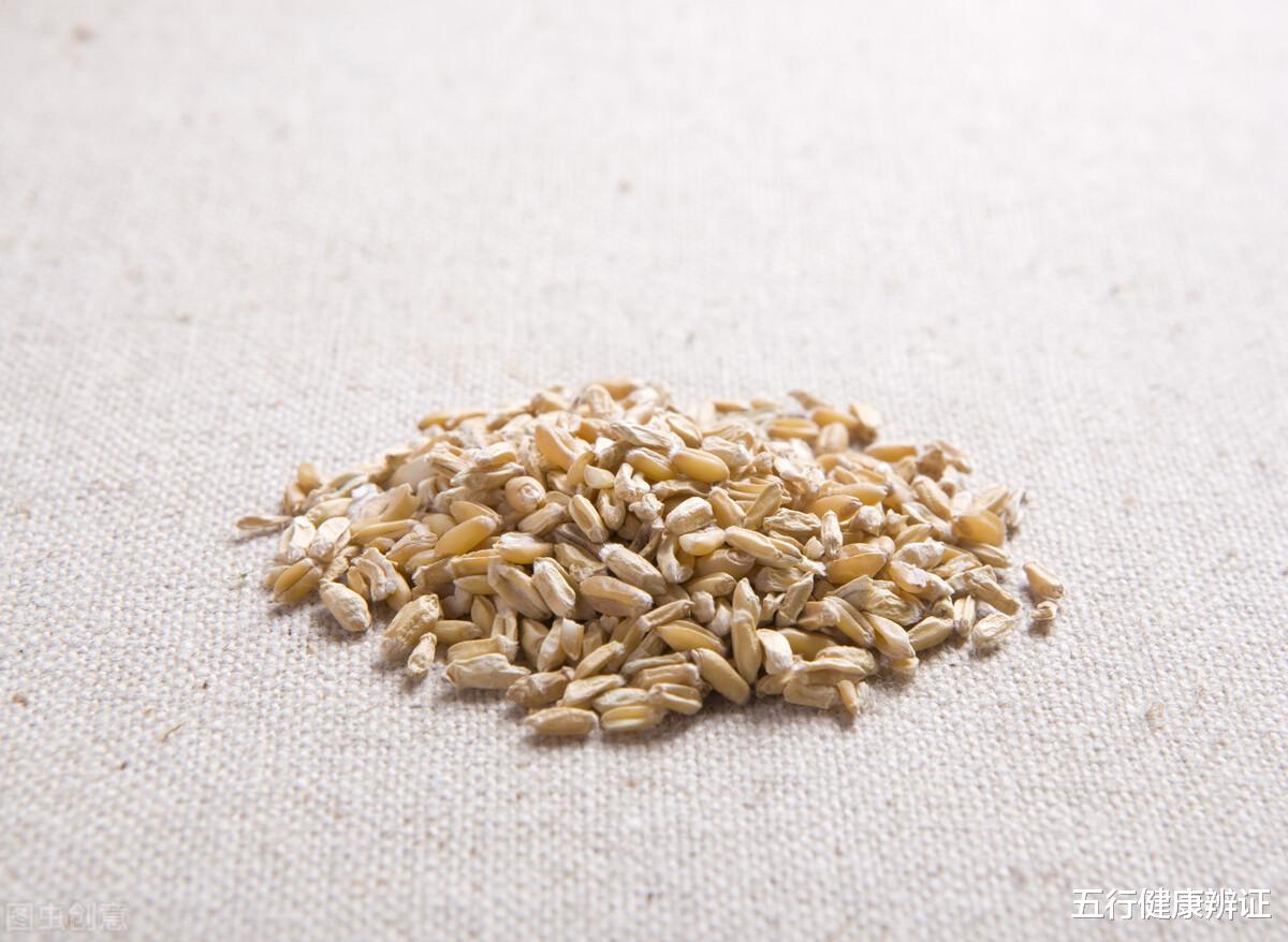 黄芪|经常冒虚汗，可能是“气随津泄”，《牡蛎汤》益气固表，补气养阴