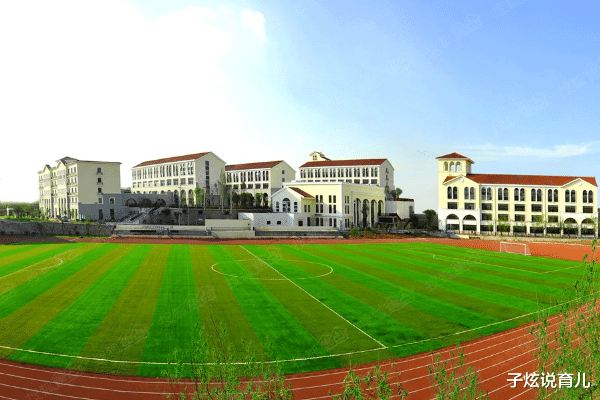 子炫说育儿 太原这所学校令人惋惜,12年前风光无限,如今杂草丛生被荒废