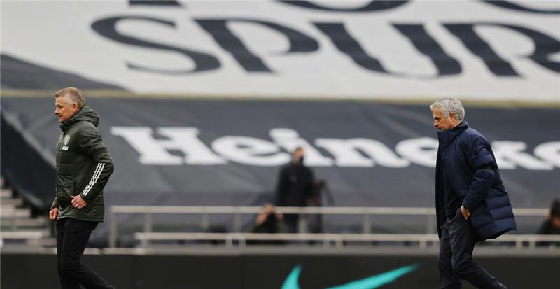 曼聯(lián)|在區(qū)別對待穆里尼奧與索爾斯克亞的背后，或隱藏著曼聯(lián)的問題之源