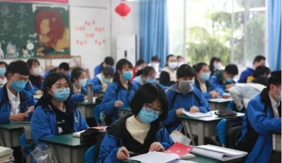 一更育儿|高中生天赋不高，凭努力能不能考上985大学？听听班主任怎么说