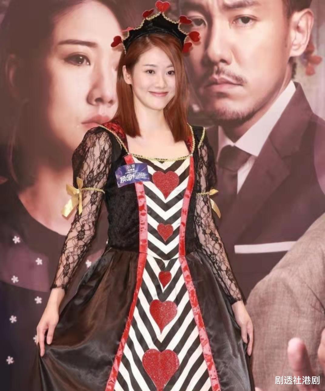 邓佩仪|负面新闻多多！TVB上位小花被网友吐槽身材，指其比选美时期胖很多