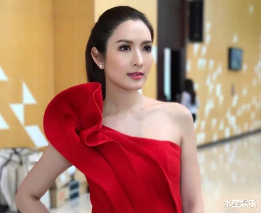 aump|华裔名媛伍伦盼举办晚宴，泰剧女神Aump、Ann、Noon、Aff齐亮相