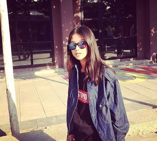 朱珠|“女神”朱珠提名华鼎奖，产后依然风情万种，复古造型再现蓝心洁