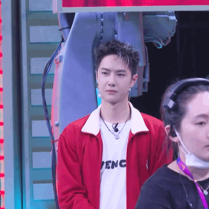 街舞|街舞四王一博队长花絮释出：果然，只有音乐和跳舞使他快乐