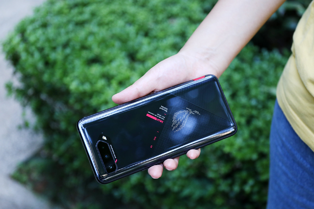二次元|层出不穷的新手游一并收服!ROG 5s有何“神通”?玩家们现身说法