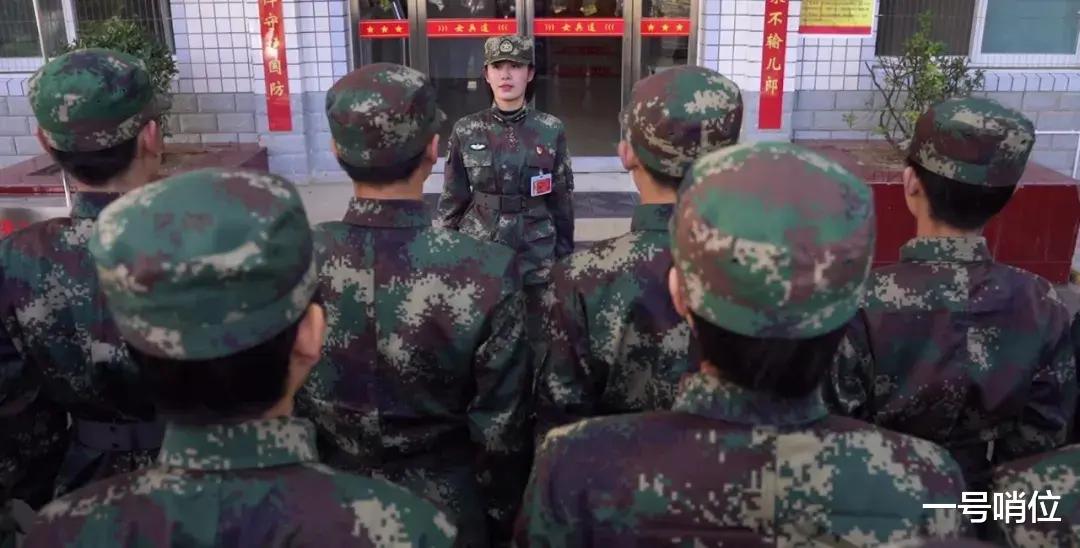 明星|40万粉丝的小姐姐，当排长了！