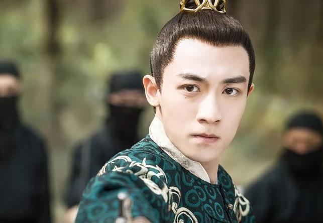 你微笑时很美|《你微笑时很美》破25亿后，程潇再演灵动少女，观众评论乐坏我了