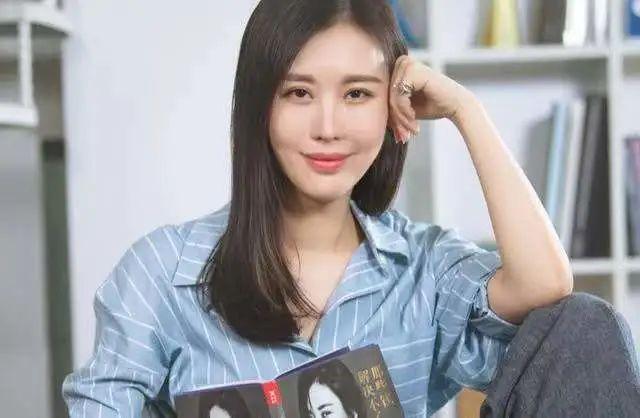 田朴珺|全靠男人的她，有资格教别人做事？