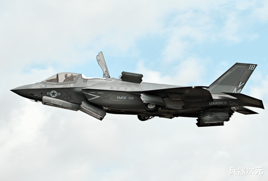 F-35|北约绝密战机坠入深海，特种部队出动，一场水下争夺战打响？