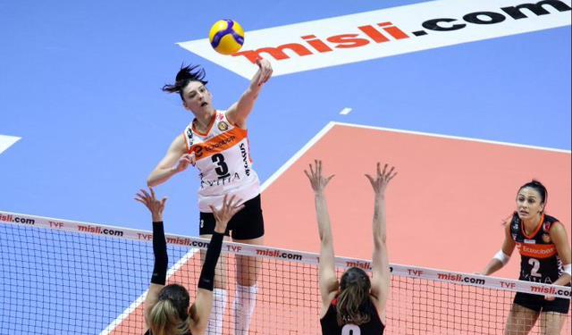 朱婷|朱婷小迷妹被虐慘！27扣6中，對轟博斯全面下風，積分跌出前四