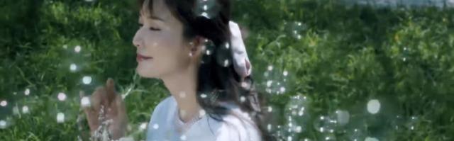 林志玲|林志玲罕见再现,摇摆长裙舞好姑娘,状态依旧