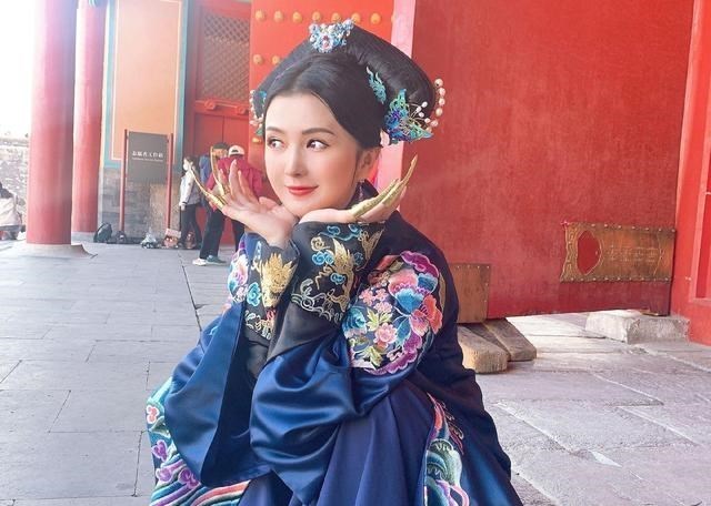 家中大小宝|33岁的网红小冉抽脂术失败去世，是身材焦虑碰上了鱼龙混杂的医美