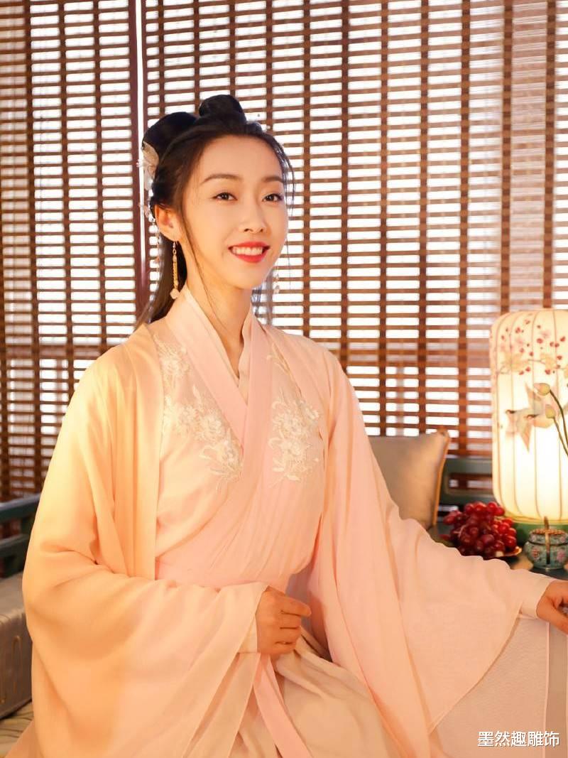 赵雅芝|4位91年女艺人，邓紫棋能唱能跳热度高，第4位成名经历堪比赵丽颖