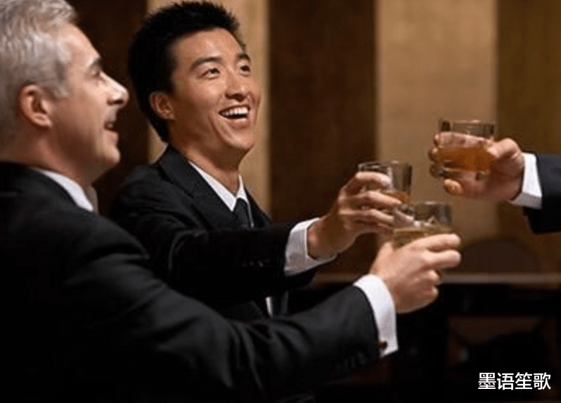 酒泉|酒局上轮到你敬酒，老实人才说“我敬您”，聪明人都说这三句话