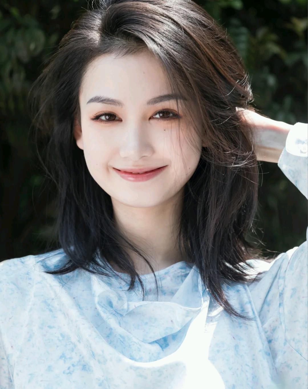 防晒|防晒红黑榜：欧莱雅小金瓶好评多，碧柔被打入黑榜，安耐晒争议大