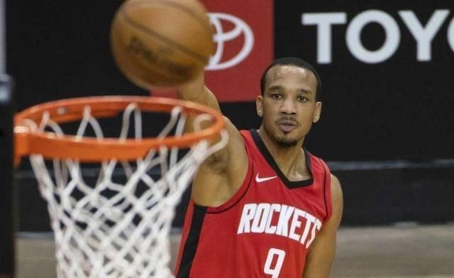 憨爸爸育儿|火箭真鸡贼！考虑交易16+6防守悍将，一个次轮就换！