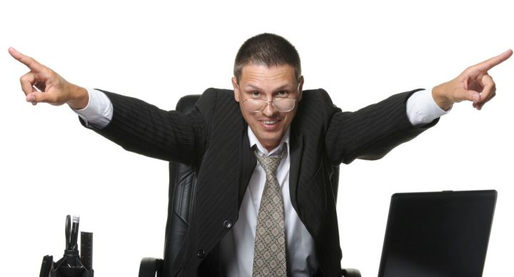 |职场中，越“低能”的领导，这四个特征越明显，你遇到的是哪种？