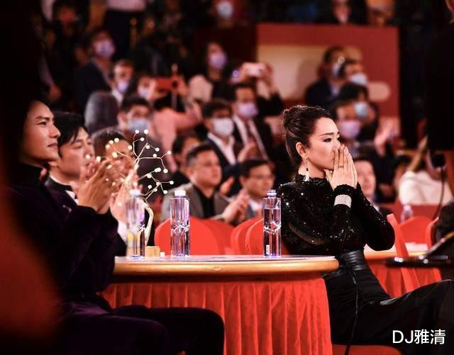 陈伟霆|22位老艺术家近照，平均年龄近90岁，真正的年轻，不在脸上，而是在心里