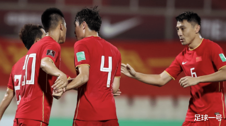 国足|他被誉为国足C罗，但是到了国家队比赛中，里皮、李铁都不用他