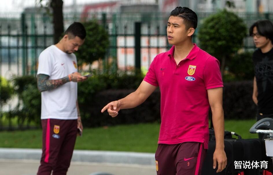 李铁|中菲之战李铁“胆大包天”？国足王牌或遭弃用，提拔争议球员进首发