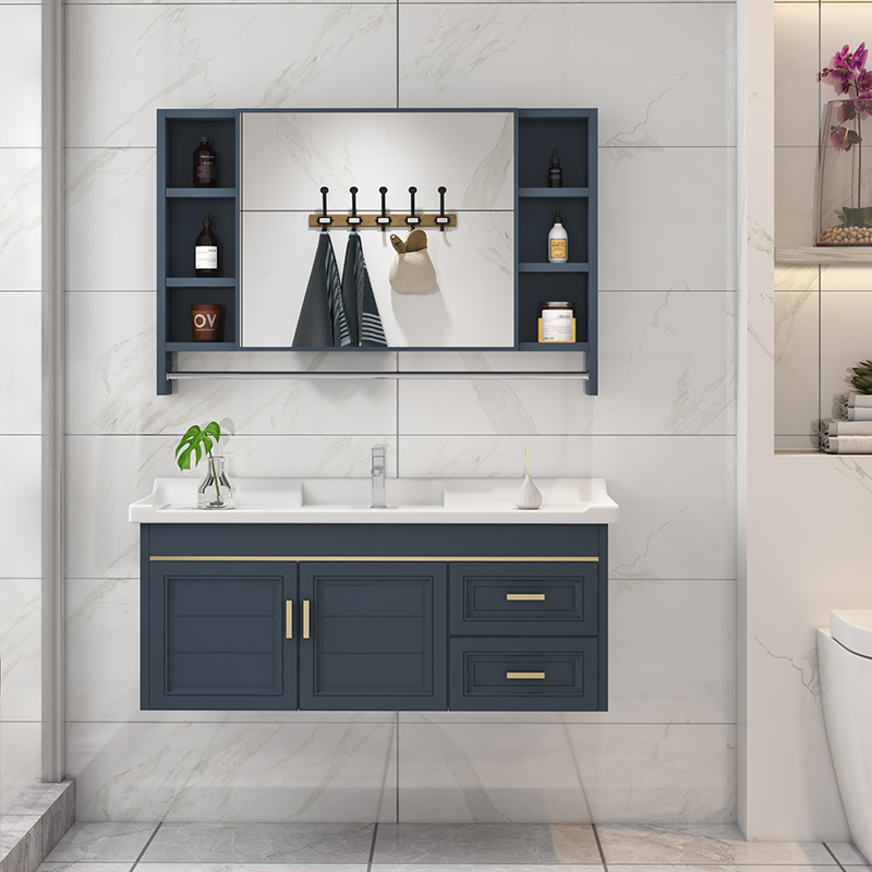 不管有钱没钱，卫生间别装“这3样”！瞧人家这样搞，实用有档次