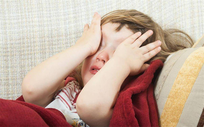 两口育儿|“棍棒底下出孝子”?一味地“棒打”,未必能培养出优秀的孩子