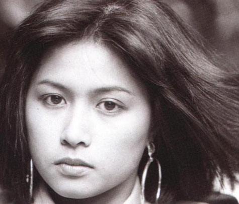 林志玲|“顶级港圈美人”邵美琪：“双琪夺面”大败后，56岁的她令人唏嘘