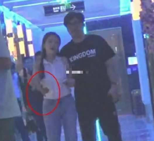 林志玲|王岳伦家庭聚餐不带李湘？在11岁女儿旁抽烟，女儿态度惹争议