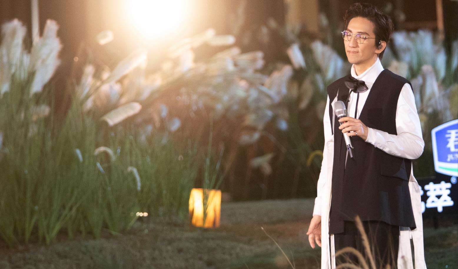 柳岩|太具象化、请不速之客……倍受好评的《时光音乐会》遭吐槽