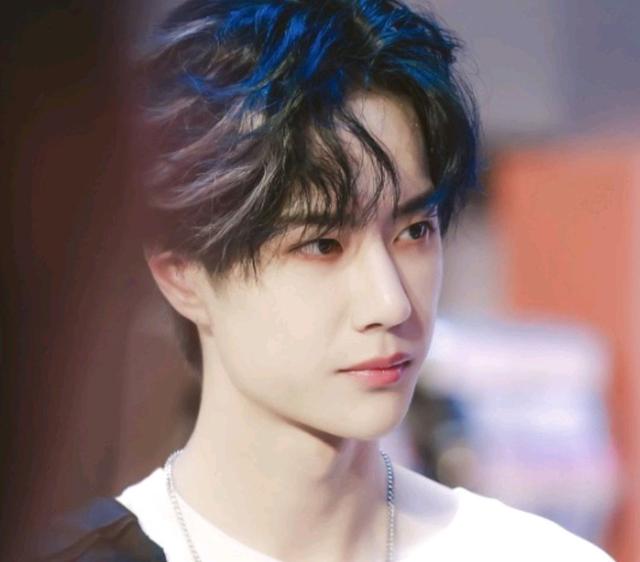 赵丽颖|赵丽颖粉丝搞这么一出，以后还有人敢跟她合作吗？真是成也粉丝，败也粉丝！