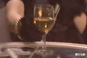 阿珂|8位“阿珂”演员对比，应采儿缺古韵，朱茵显憔悴，李嘉欣可惜了