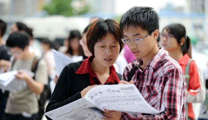 高秀花说育儿|大学生出现白菜化现象,2200万工作缺口无人填补,背后原因很现实