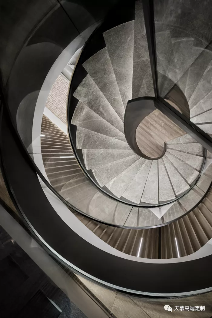 家里装修可以按照样板间来吗？可以的！400㎡ 高级灰大平层设计