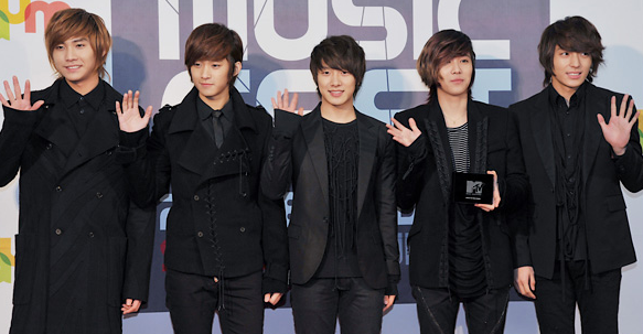 元斌|31岁韩流鼻祖官宣结婚！与老婆秘恋14年没公开，已有儿子不办婚礼