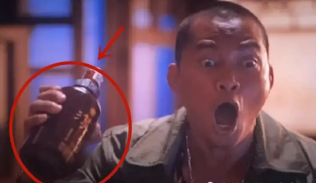 唐人街探案第三部|《唐人街探案3》里面打了六个广告，我赌十包辣条你一个都没看到