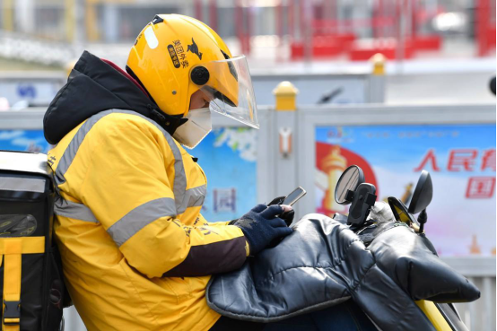 小思医生|30岁外卖小哥不近烟酒，患甲状腺结节，医生：常吃一物，是在自毁