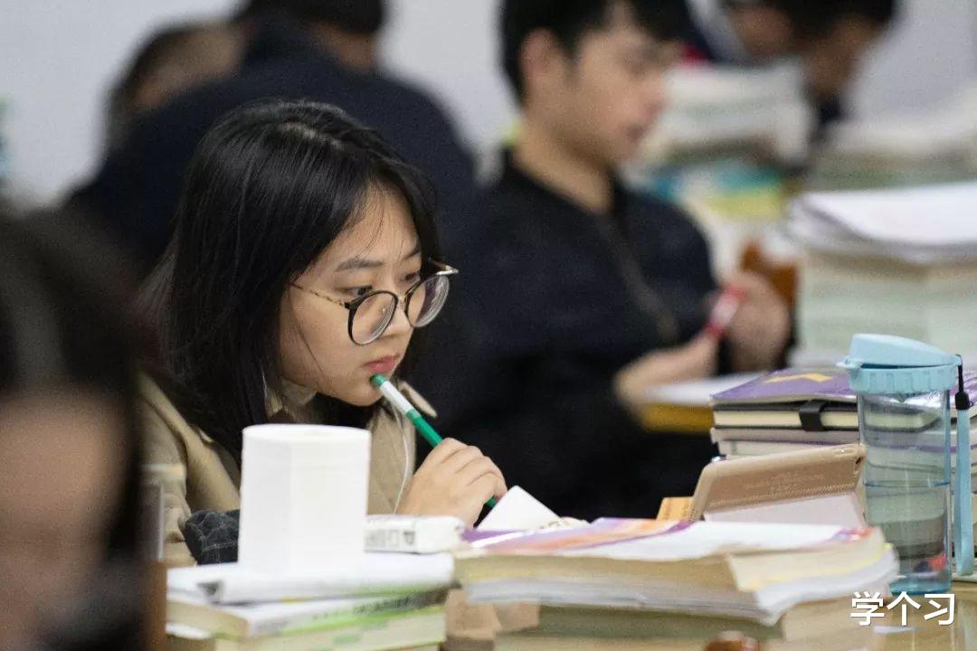 fx|为啥，有人考研能考400+，高考却考不上“985”大学？