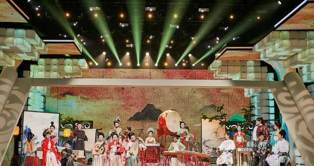 快乐大本营|快本突然停播，5位主持人再无出镜，吴昕通过粉丝站传话