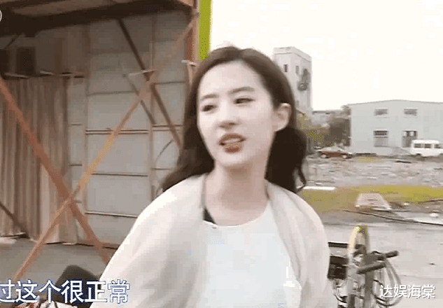 杨超越|扛得住央视镜头的女星：杨超越不输刘亦菲，鞠婧祎真实颜值藏不住