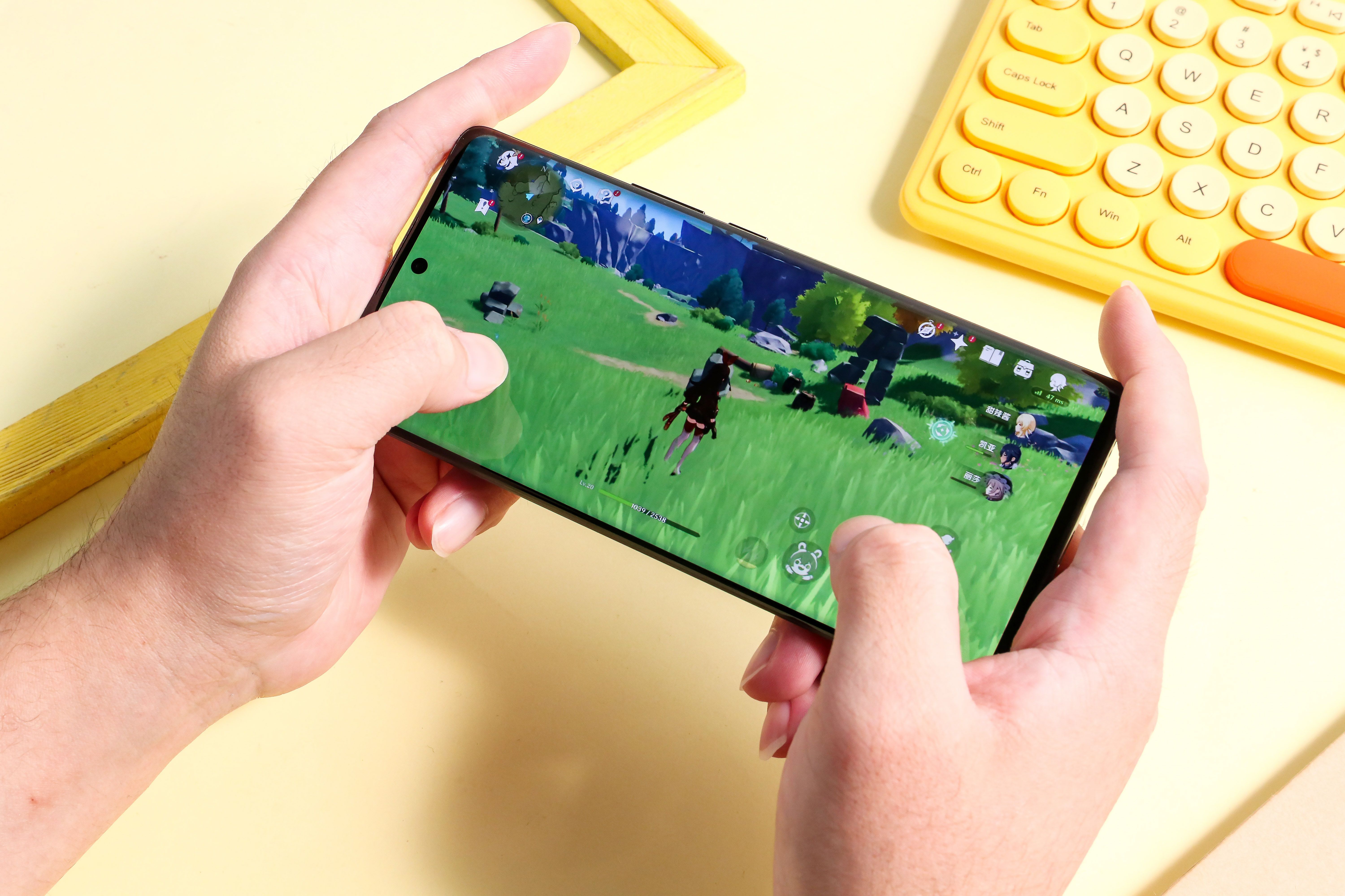 显示器|vivo X70 Pro+堆料豪华，影像实力顶尖，顶级2K 屏视觉效果更惊艳